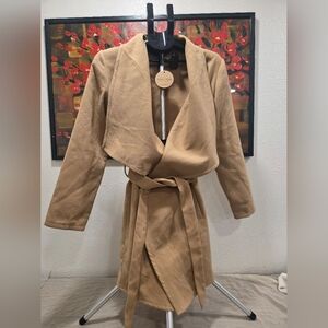 Tea Cup Ladies Carmel Colored Wool Wrap Overcoat Size Small